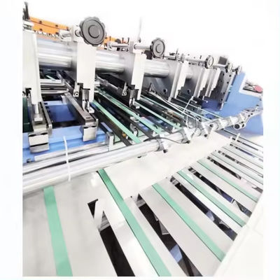 Automatische Schreibmaschine zum Schneiden von Schulübungen